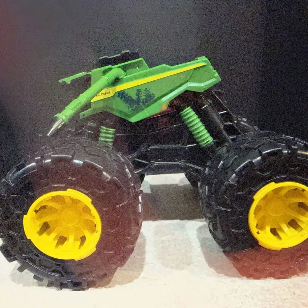 John Deere Monster Treads Shake 'n Sounds Combine (it's missing)  lights & sound